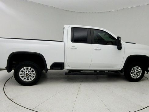 Used 2022 Chevrolet Silverado 2500 LT w/ Convenience Package image 7