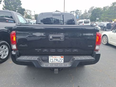 Used 2020 Toyota Tacoma SR5 w/ Technology Package AWD/4WD image 6