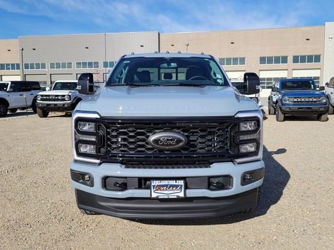 New 2026 Ford F250 Lariat w/ Black Appearance Package image 5