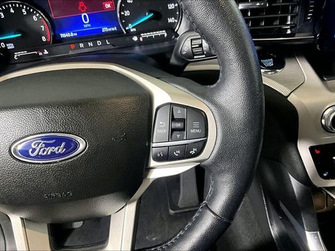 Used 2023 Ford Explorer XLT w/ Equipment Group 202A RWD image 15
