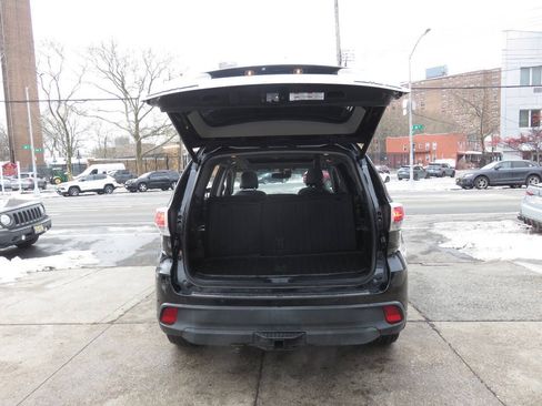 Used 2015 Toyota Highlander Limited Platinum AWD/4WD image 27