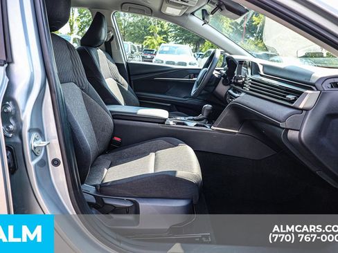 Used 2025 Toyota Camry LE FWD image 21