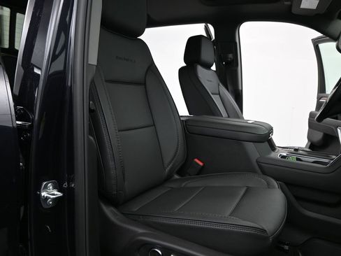 New 2026 GMC Sierra 3500 Denali w/ Denali Reserve Package image 29