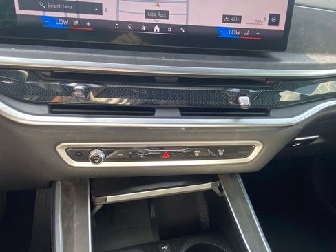 Used 2024 BMW X5 xDrive40i AWD/4WD image 18