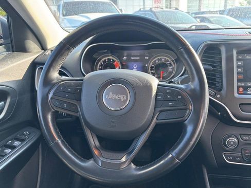 Used 2021 Jeep Cherokee Trailhawk AWD/4WD image 12