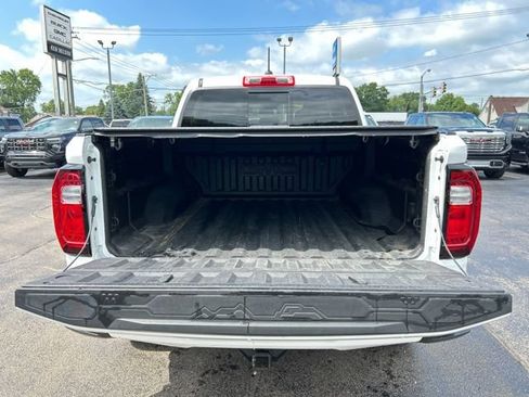 Certified 2023 GMC Canyon AT4 w/ Technology Package AWD/4WD image 10