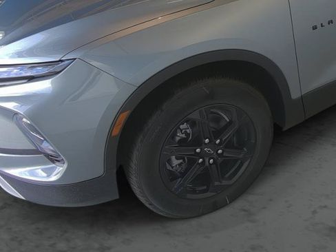 New 2026 Chevrolet Blazer LT w/ Convenience Package FWD image 7