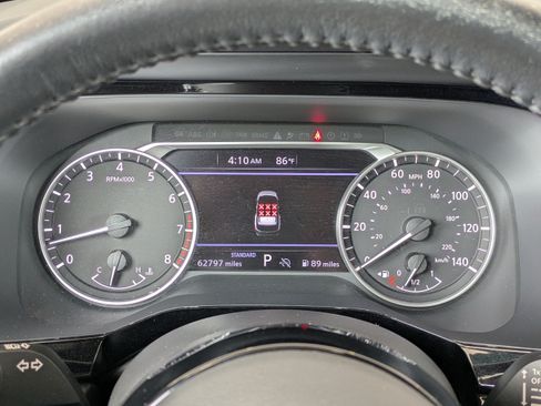 Used 2022 Nissan Pathfinder SV FWD image 29