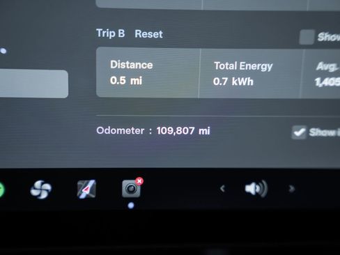 Used 2020 Tesla Model Y Performance image 46