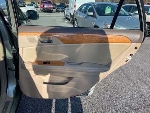 Used 2005 Toyota Avalon XLS image 30