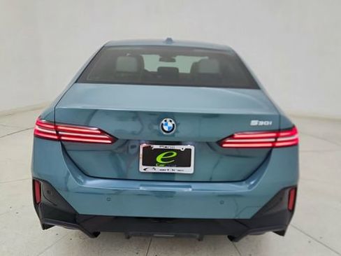 Used 2024 BMW 530i image 5
