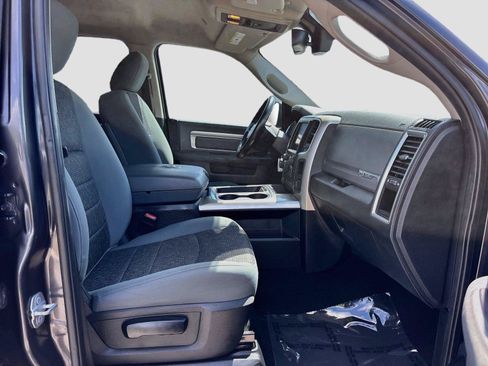 Used 2018 RAM 1500 Big Horn AWD/4WD image 26