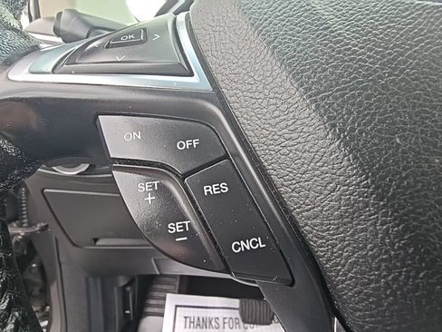 Used 2019 Ford Edge Titanium AWD/4WD image 12
