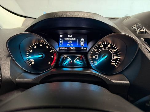Used 2017 Ford Escape Titanium FWD image 13