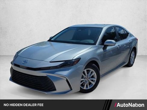 Certified 2025 Toyota Camry LE FWD image 1