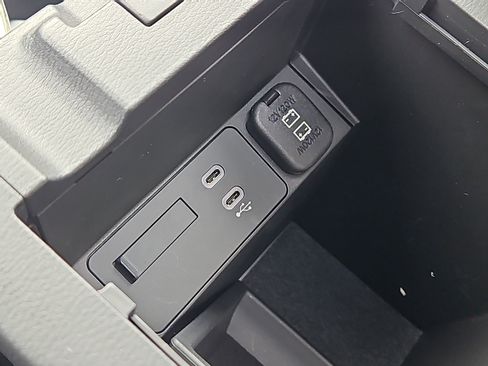 Certified 2025 MAZDA CX-5 Signature image 29