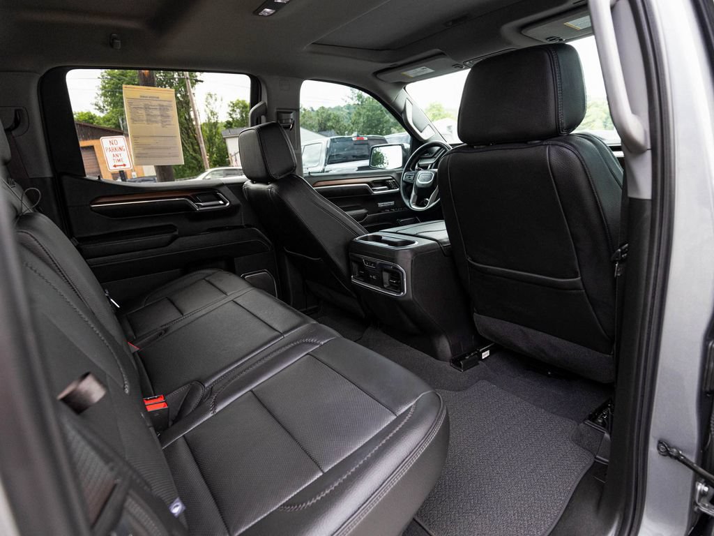 Used 2024 GMC Sierra 1500 Denali w/ Denali Reserve Package AWD/4WD image 28