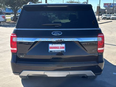Used 2021 Ford Expedition XLT image 6