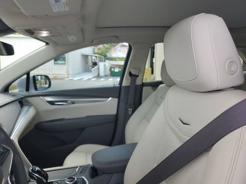 Used 2021 Cadillac XT5 Premium Luxury FWD image 20