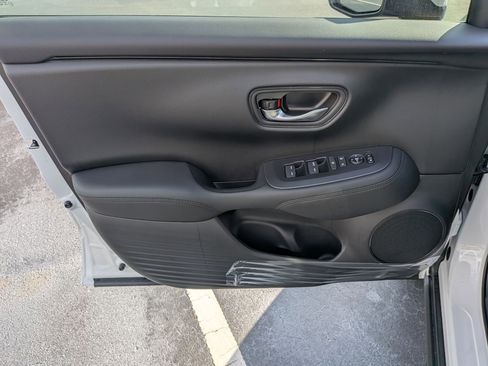 New 2026 Honda HR-V LX image 11