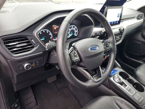 Certified 2022 Ford Escape SEL image 11