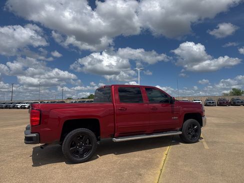 Used 2018 Chevrolet Silverado 1500 LT w/ Texas Edition image 27