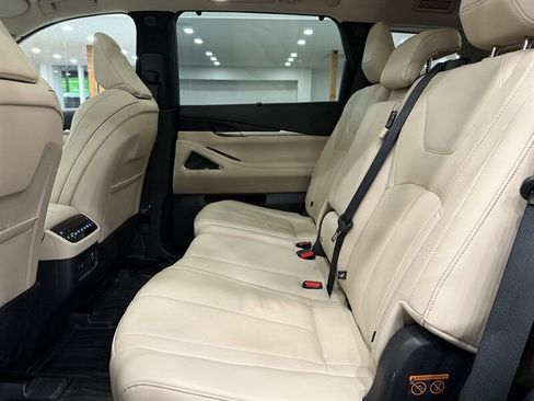 Used 2022 INFINITI QX60 Sensory w/ Cargo Package image 10