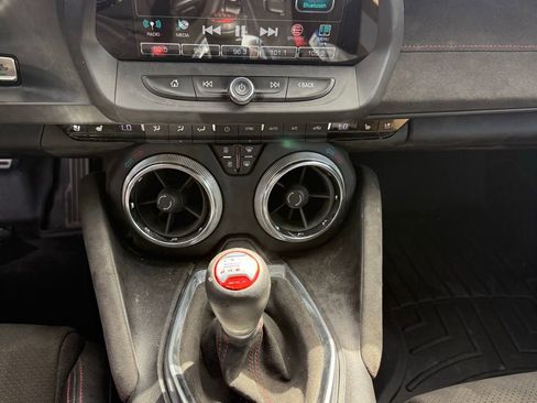 Used 2018 Chevrolet Camaro ZL1 RWD image 7