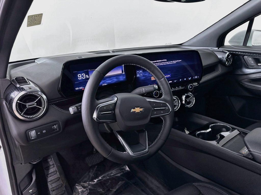 Used 2025 Chevrolet Blazer EV LT AWD/4WD image 9
