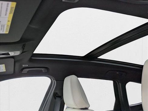 Used 2026 BMW X1 xDrive28i w/ Technology Package image 15