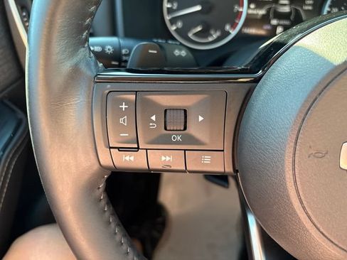 Used 2021 Nissan Rogue S AWD/4WD image 11