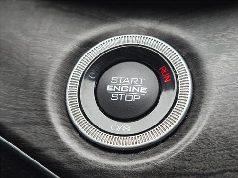 Used 2021 Jeep Grand Cherokee L Limited image 34