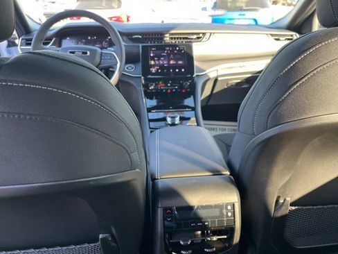 New 2026 Jeep Grand Cherokee L Laredo AWD/4WD image 17