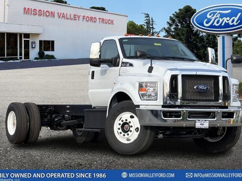 New 2027 Ford F650 2WD Regular Cab Super Duty image 1