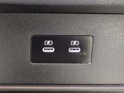 Used 2025 Nissan Rogue SV image 16