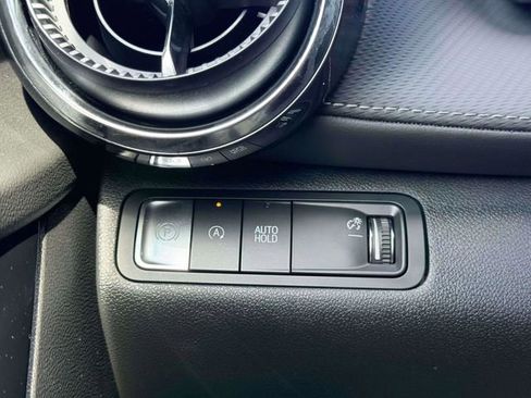 Used 2025 Chevrolet Equinox LT FWD image 21