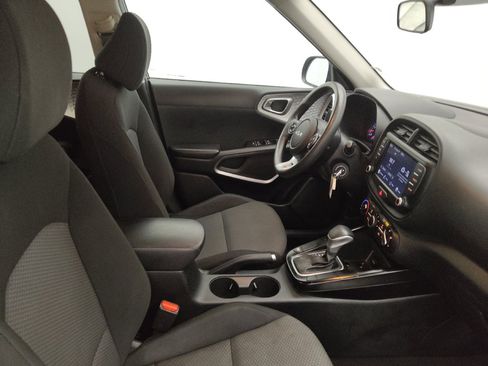 Used 2022 Kia Soul LX FWD image 21
