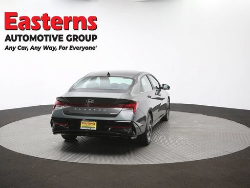 Used 2024 Hyundai Elantra Limited FWD image 41