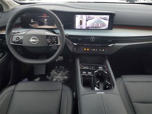 Certified 2025 Nissan Murano SL image 28