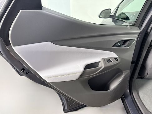 Used 2023 Chevrolet Bolt EUV Premier image 26