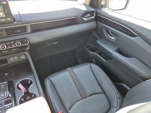 Used 2024 Honda Pilot Touring image 22