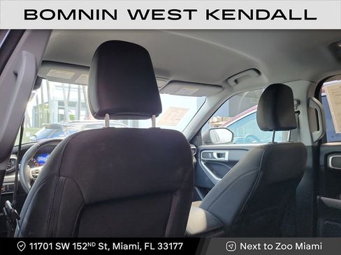 Used 2023 Ford Explorer XLT image 10