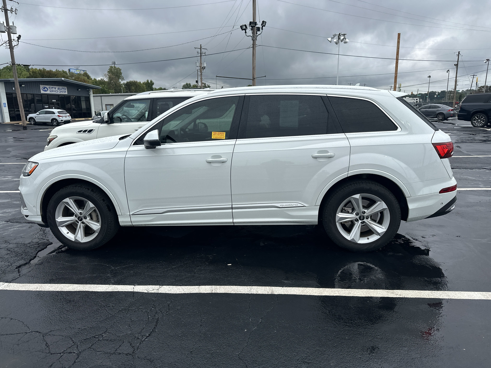 Used 2022 Audi Q7 3.0T Premium AWD/4WD image 9