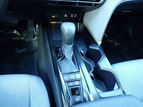 Used 2026 Toyota Camry LE AWD/4WD image 17