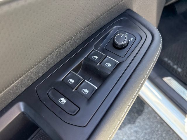 Certified 2026 Volkswagen Atlas SE AWD/4WD image 25