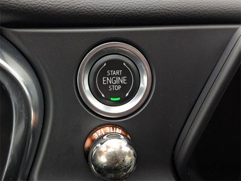 Used 2021 Chevrolet Blazer LT image 13