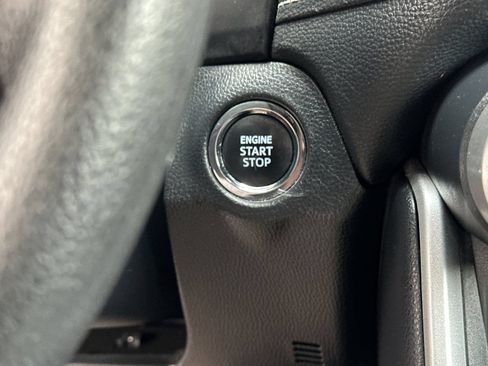 Used 2024 Toyota RAV4 XLE FWD image 20