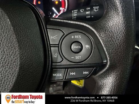 Used 2023 Toyota RAV4 LE AWD/4WD image 18