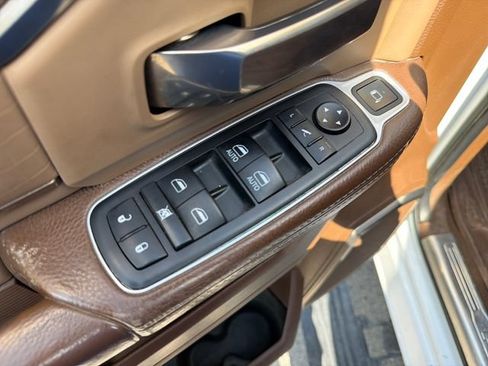 Used 2019 RAM 3500 Limited AWD/4WD image 18