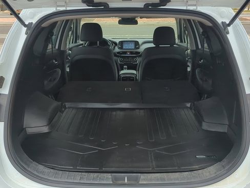 Used 2019 Hyundai Santa Fe SE image 25